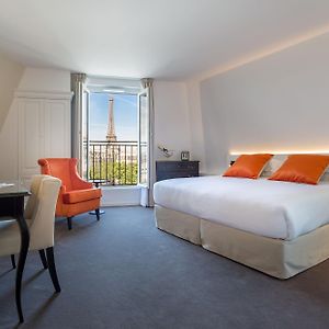 Junior suite eiffel tower